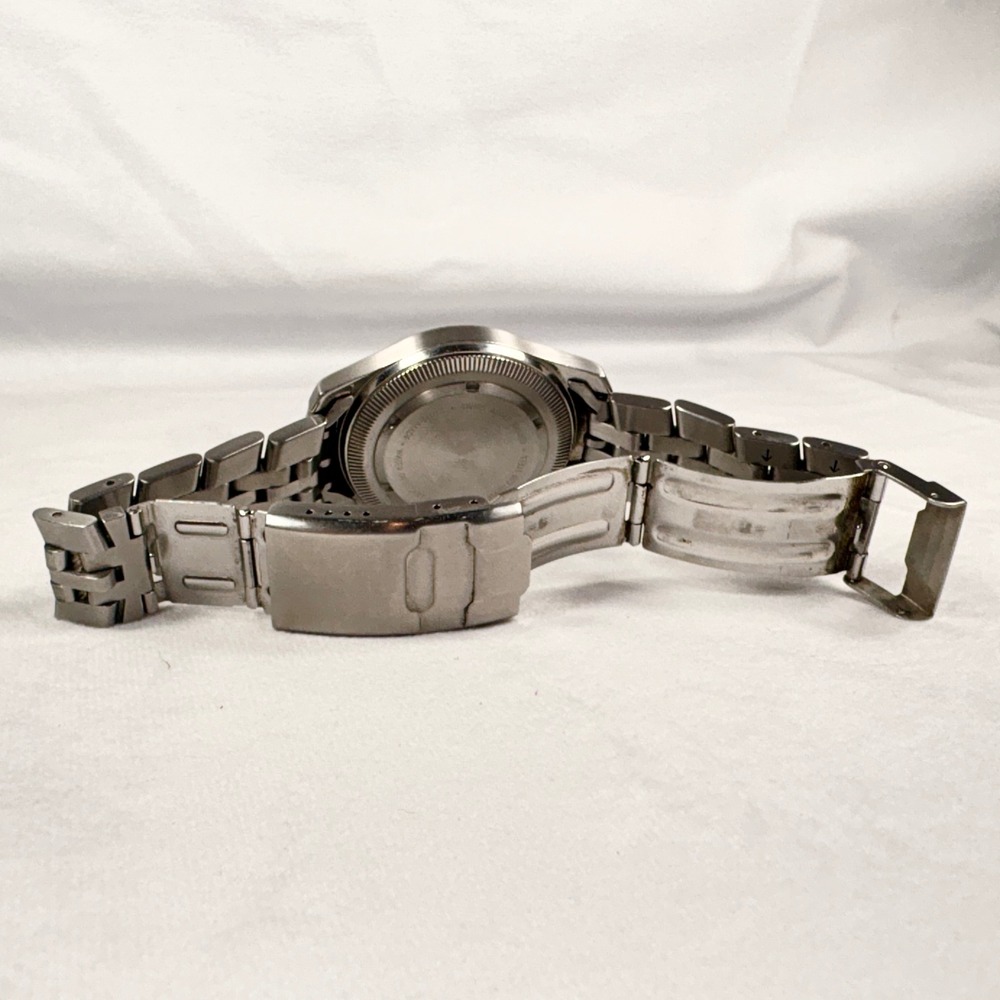 Victorinox Swiss Army Odyssey VIP Moon Phase 39mm Quartz‎ Men's Watch - Picture 2 of 12